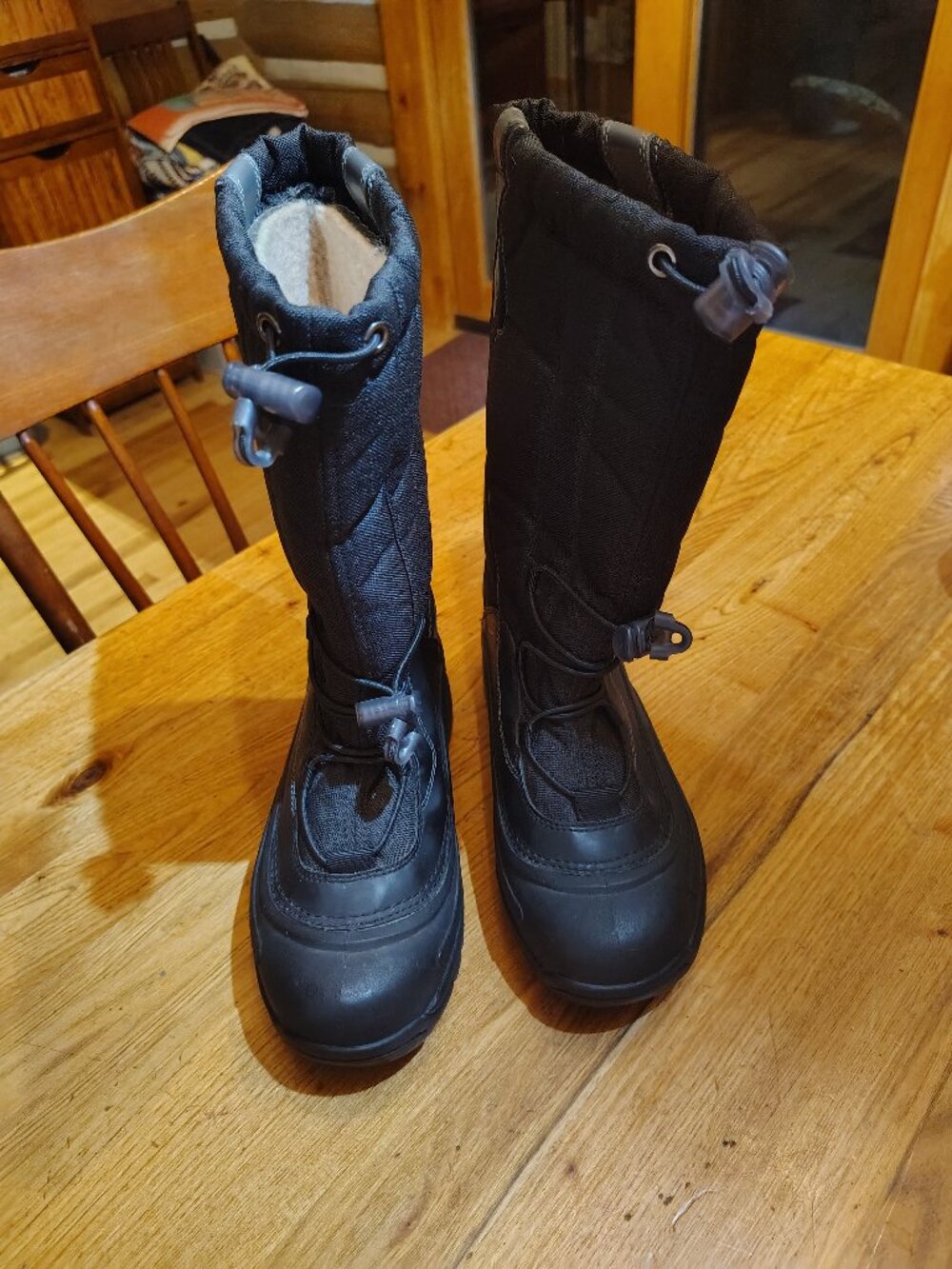 Kamik Snow Boots (Big Kids 6)